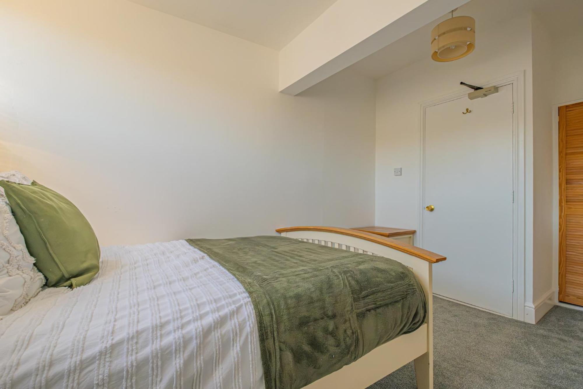 Castleview Coastal Comfort With 2 Parking Spaces Oystermouth Exteriör bild