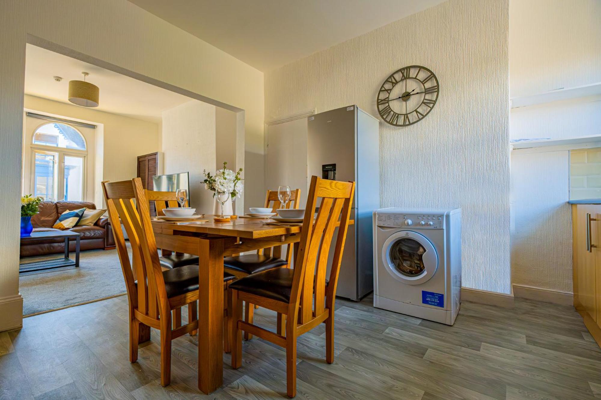 Castleview Coastal Comfort With 2 Parking Spaces Oystermouth Exteriör bild